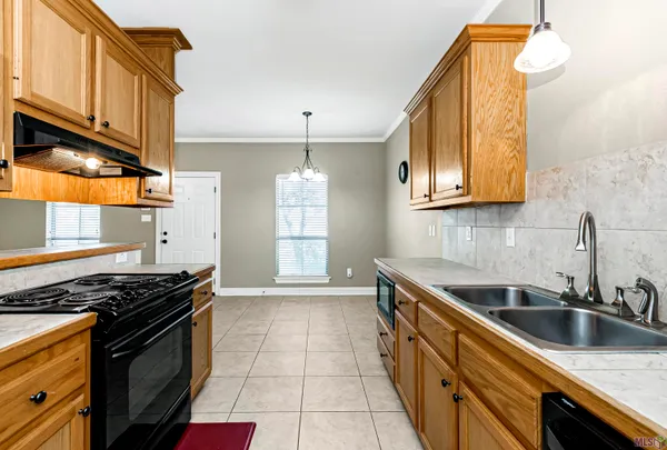 $124,900 | 838 Meadow Bend Drive, Unit C, Baton Rouge, LA 70820