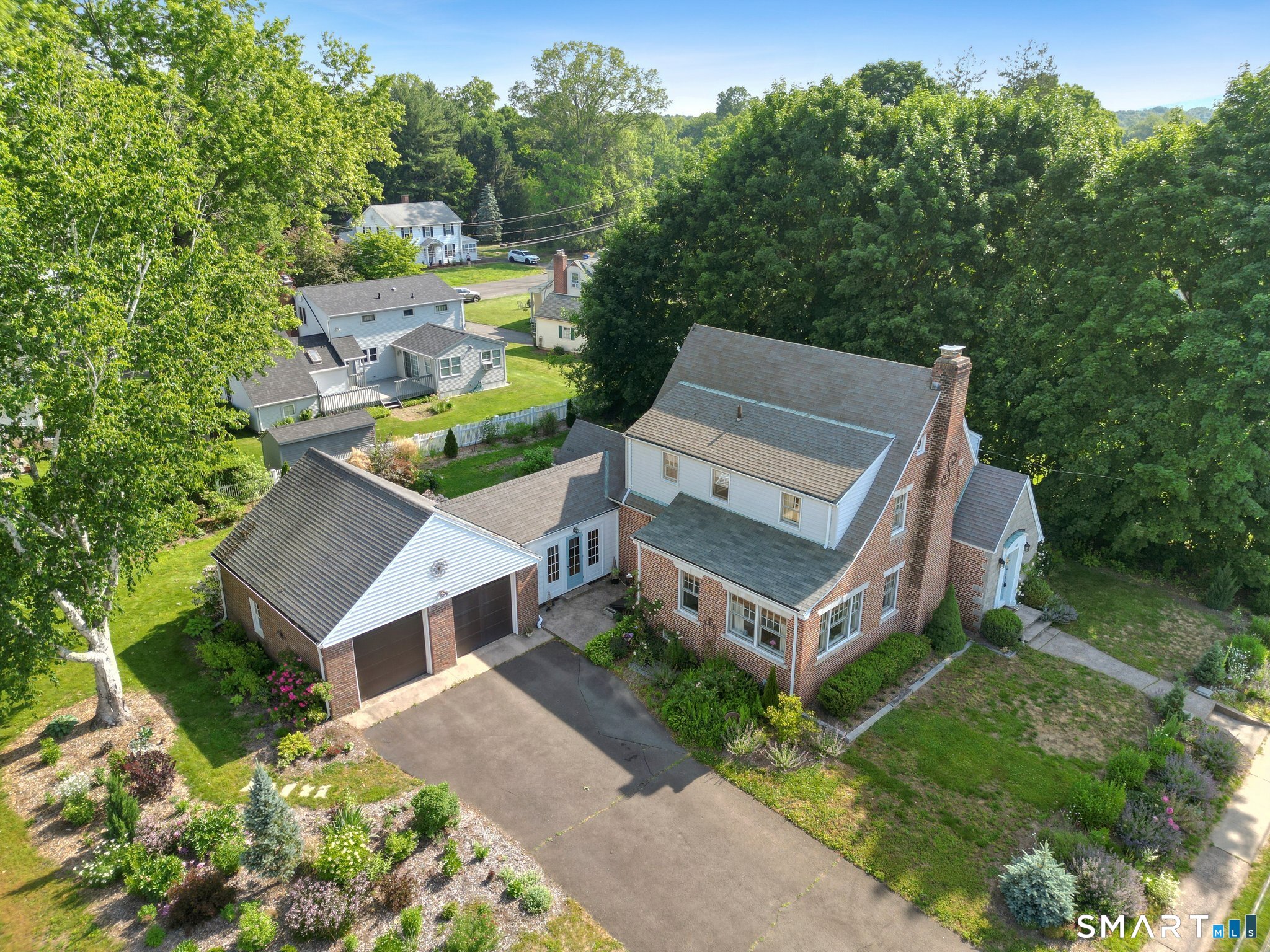 61 Russell Road Southington, CT 06467 - Photo 4 of 33