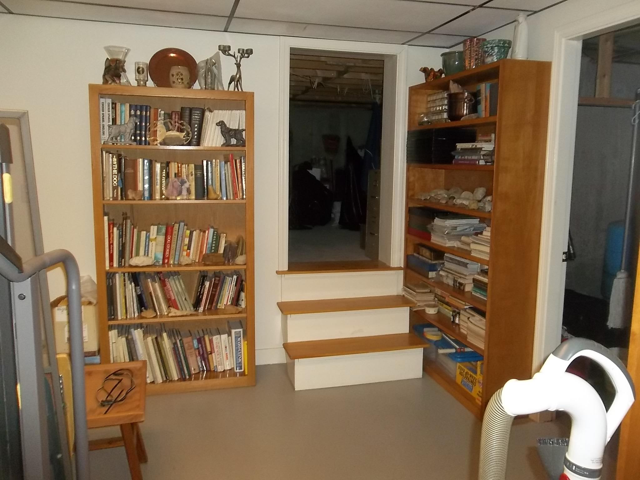 223 Valley Road Jefferson, ME 04348 - Photo 18 of 34 OvertonLibrary