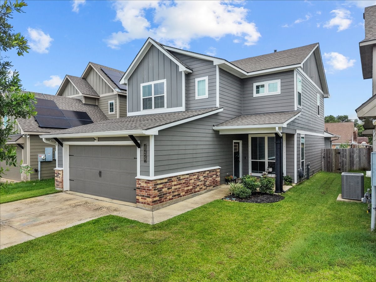 125 Austin Road Angleton, TX 77515 - Photo 1 of 30