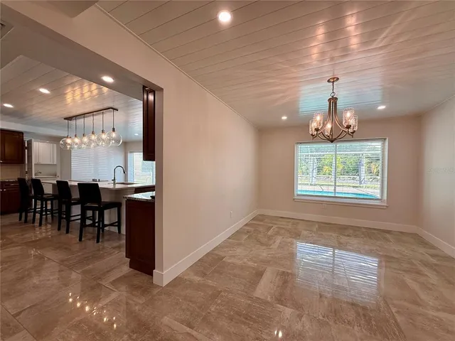 $1,795,000 | 3231 East Forest Lake Drive, Sarasota, FL 34232