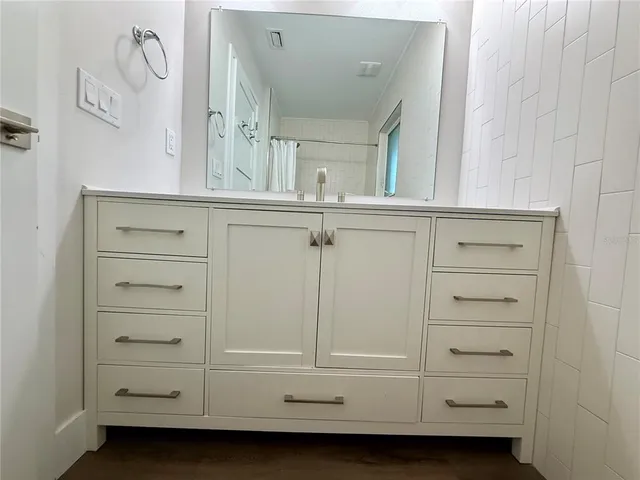 $1,795,000 | 3231 East Forest Lake Drive, Sarasota, FL 34232