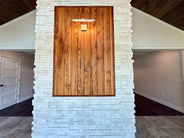 $1,795,000 | 3231 East Forest Lake Drive, Sarasota, FL 34232