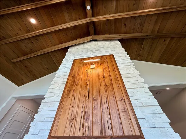 $1,795,000 | 3231 East Forest Lake Drive, Sarasota, FL 34232