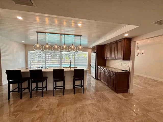 $1,795,000 | 3231 East Forest Lake Drive, Sarasota, FL 34232