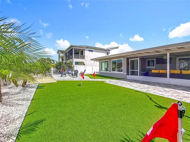 $3,800 | 572 Baywood Drive North, Dunedin, FL 34698