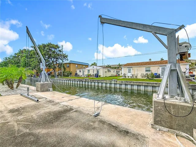 $3,800 | 572 Baywood Drive North, Dunedin, FL 34698