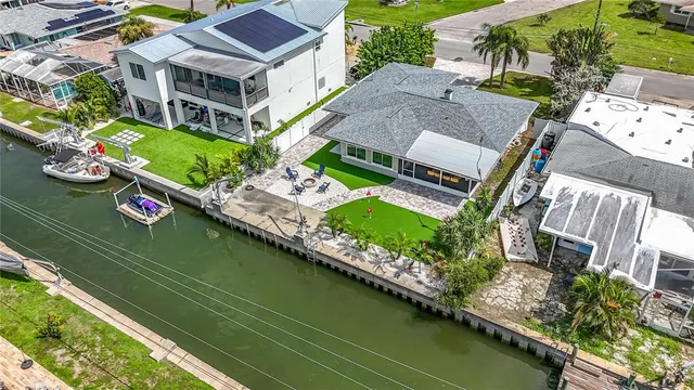 $3,800 | 572 Baywood Drive North, Dunedin, FL 34698