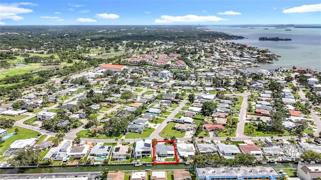 $3,800 | 572 Baywood Drive North, Dunedin, FL 34698