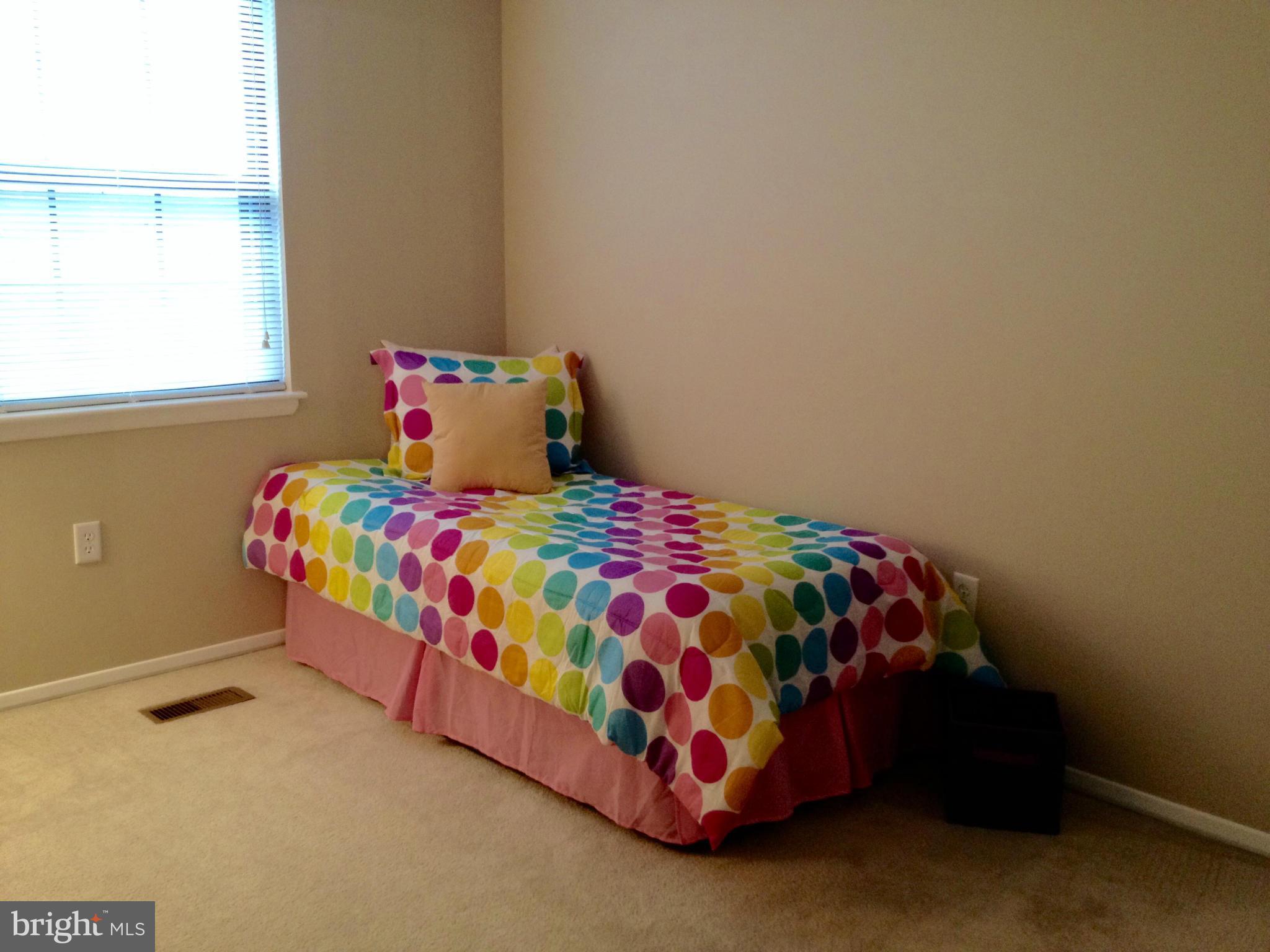 28 Heather Hill Road Catonsville, MD 21228 - Photo 19 of 30 Bedroom Two (11x10)