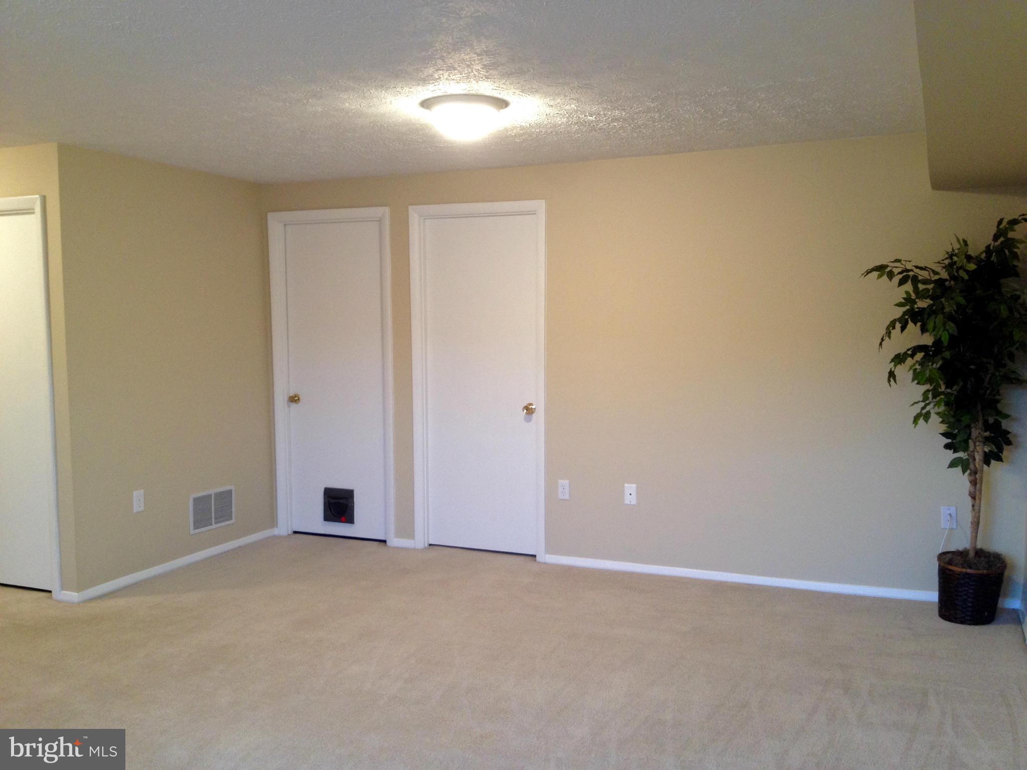 28 Heather Hill Road Catonsville, MD 21228 - Photo 24 of 30 Lower Level Family/Rec Room