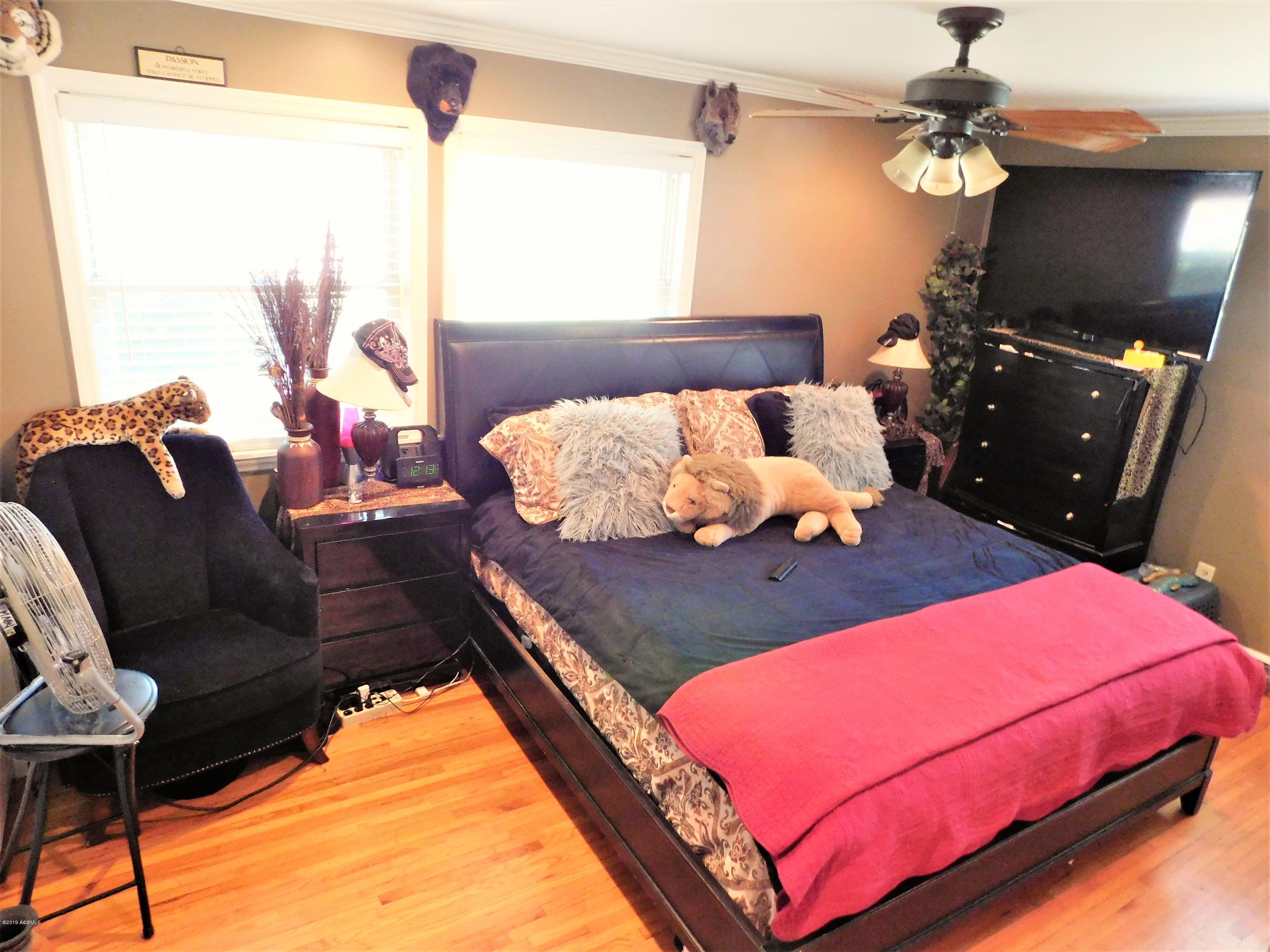 1601 Camellia Road Beaufort, SC 29902 - Photo 8 of 28 08 - Master Bedroom