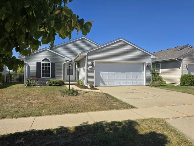$229,900 | 615 Erin Drive, Champaign, IL 61822