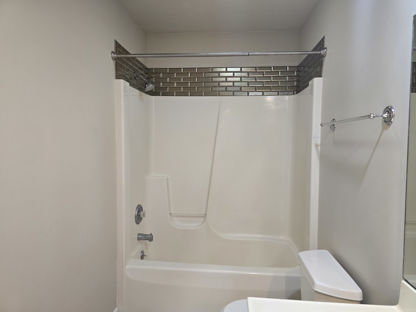 615 Erin Drive Champaign, IL 61822 - Photo 18 of 38