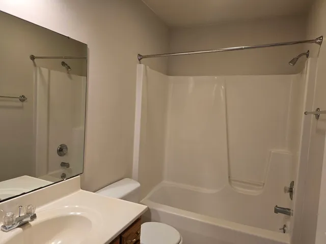 $229,900 | 615 Erin Drive, Champaign, IL 61822