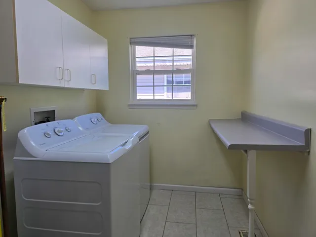 $229,900 | 615 Erin Drive, Champaign, IL 61822