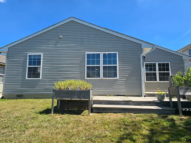 $229,900 | 615 Erin Drive, Champaign, IL 61822