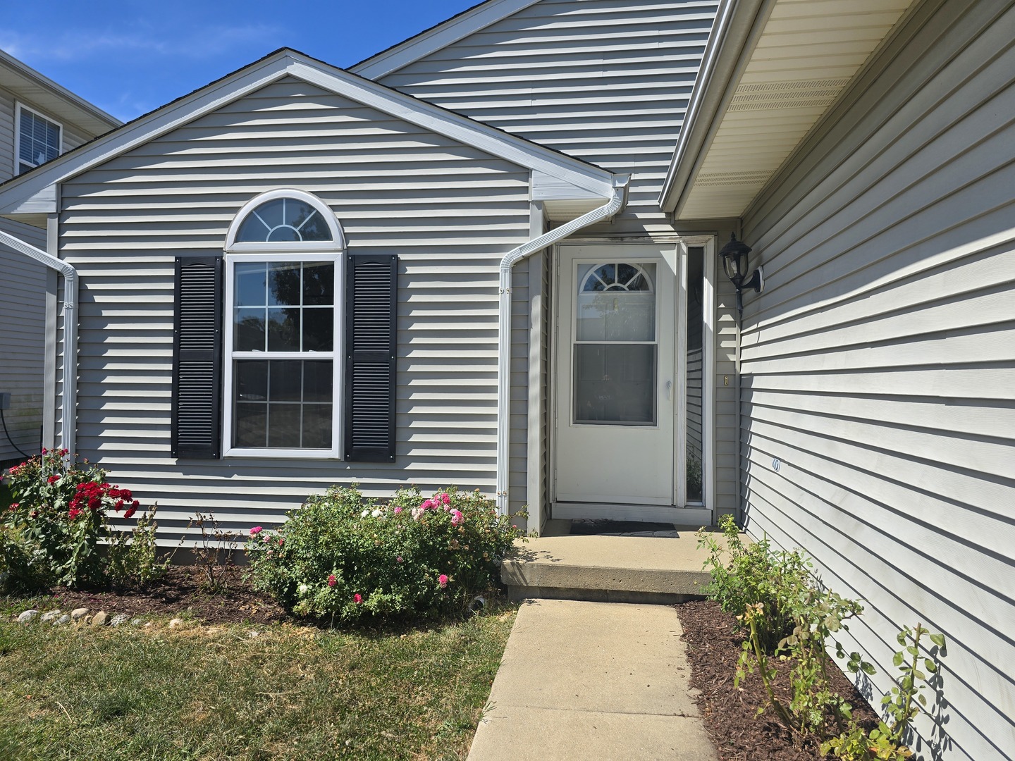 615 Erin Drive Champaign, IL 61822 - Photo 4 of 38