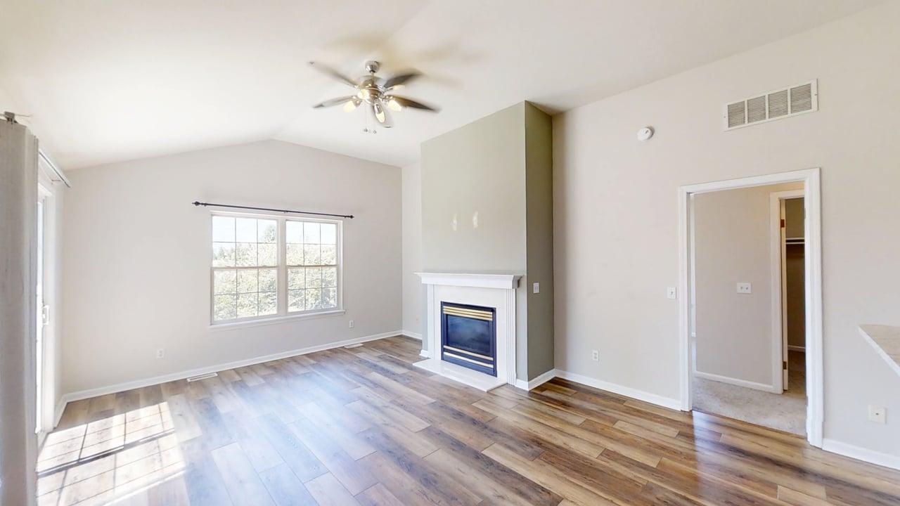 615 Erin Drive Champaign, IL 61822 - Photo 5 of 38