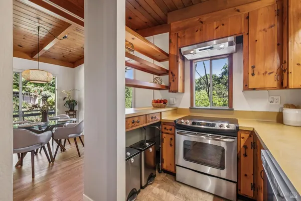 $1,100,000 | 215 Bungalow Avenue, San Rafael, CA 94901