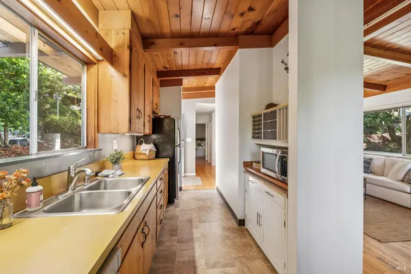 $1,100,000 | 215 Bungalow Avenue, San Rafael, CA 94901