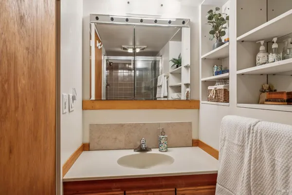 $1,100,000 | 215 Bungalow Avenue, San Rafael, CA 94901