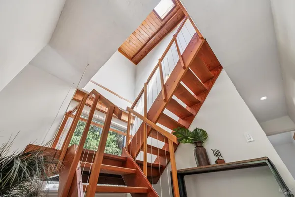 $1,100,000 | 215 Bungalow Avenue, San Rafael, CA 94901