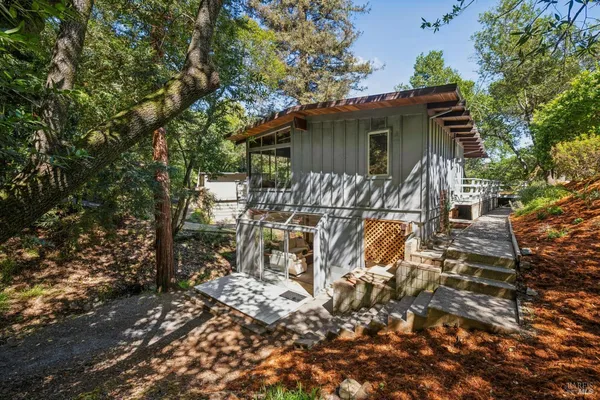 $1,100,000 | 215 Bungalow Avenue, San Rafael, CA 94901