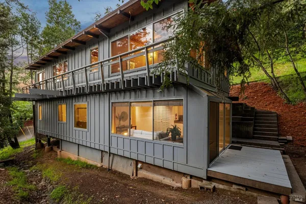 $1,100,000 | 215 Bungalow Avenue, San Rafael, CA 94901