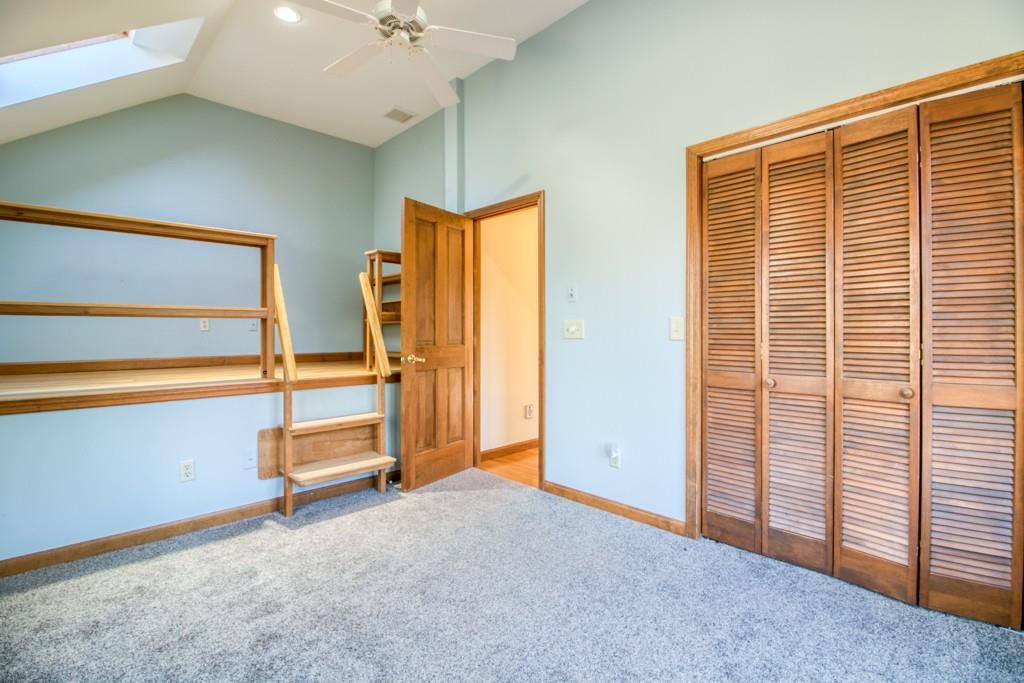 80 Crooked Ledge Road Southampton, MA 01073 - Photo 23 of 35