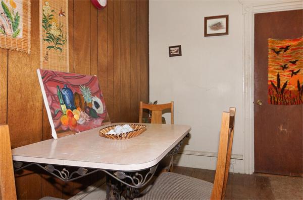 152 Harvard Street, Unit 2 Brookline, MA 02446 - Photo 6 of 11 a view of a dining room with furniture