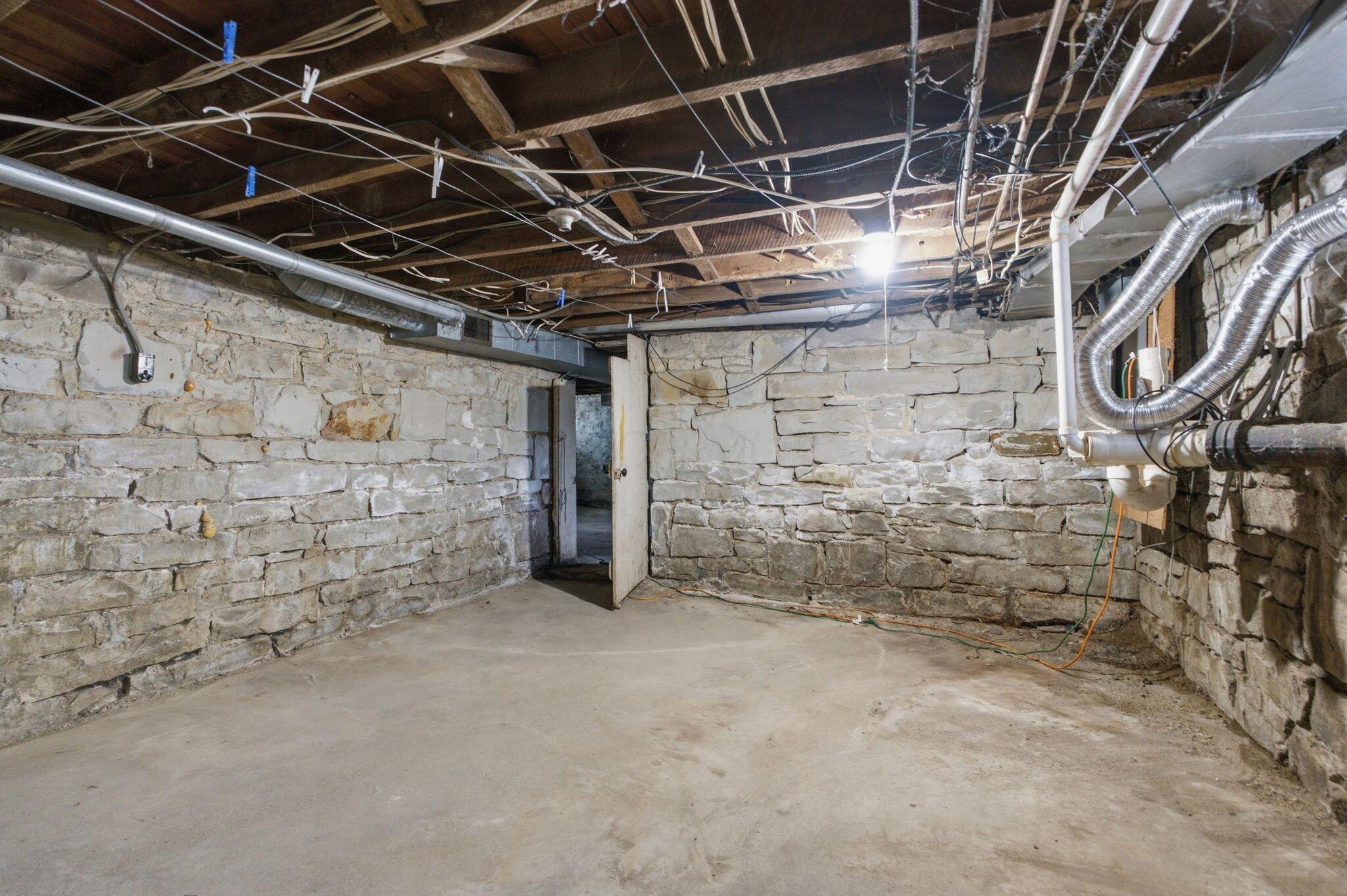 484 County Line Road Westerville, OH 43082 - Photo 55 of 72