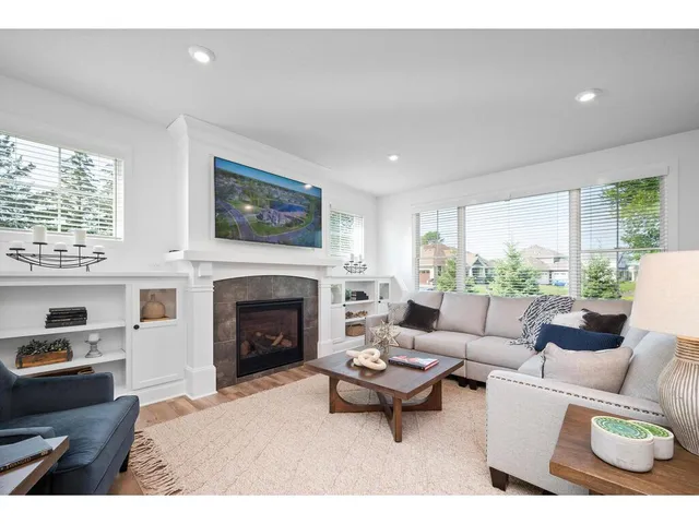 $995,000 | 4632 Fable Road North, Hugo, MN 55038