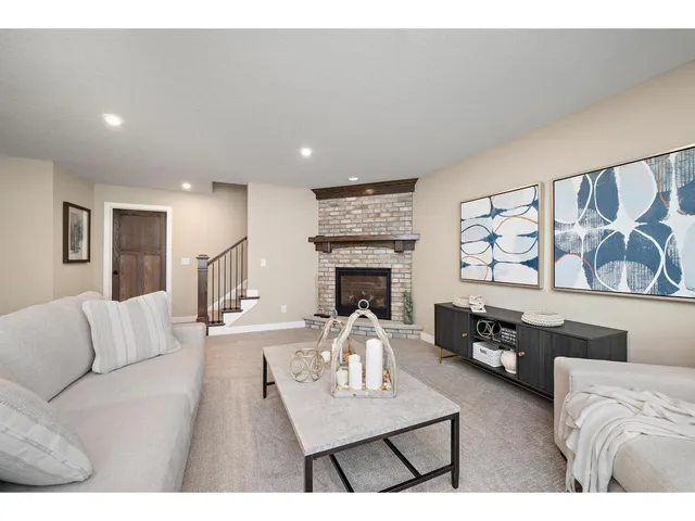 $995,000 | 4632 Fable Road North, Hugo, MN 55038