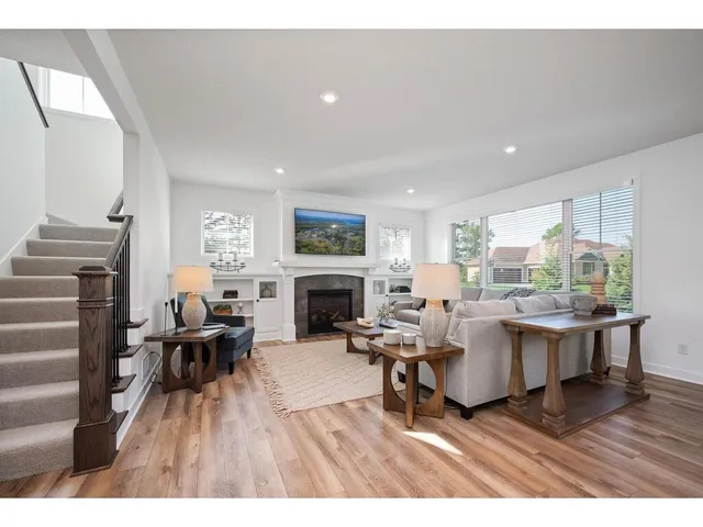 $995,000 | 4632 Fable Road North, Hugo, MN 55038