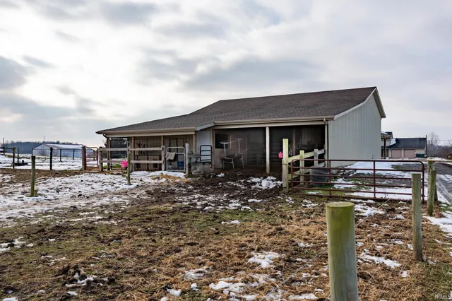 $880,000 | 59412 County Road 1, Elkhart, IN 46517