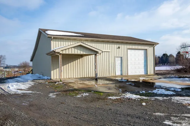 $880,000 | 59412 County Road 1, Elkhart, IN 46517