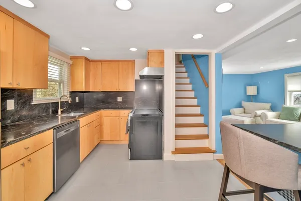 $4,650 | 38 Grassmere Road, Boston, MA 02136