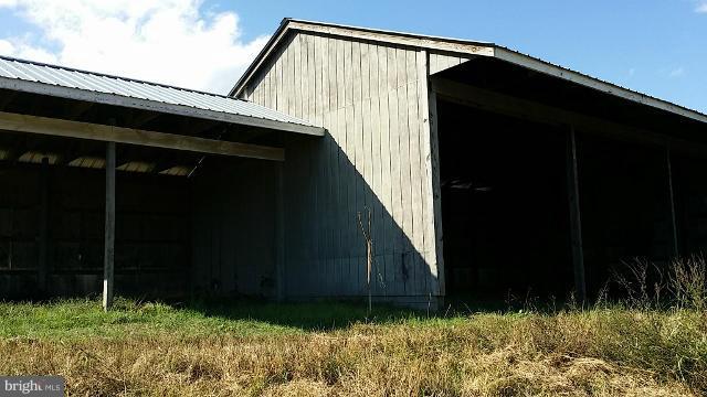 6096 Keyser Road Hume, VA 22639 - Photo 17 of 22 View