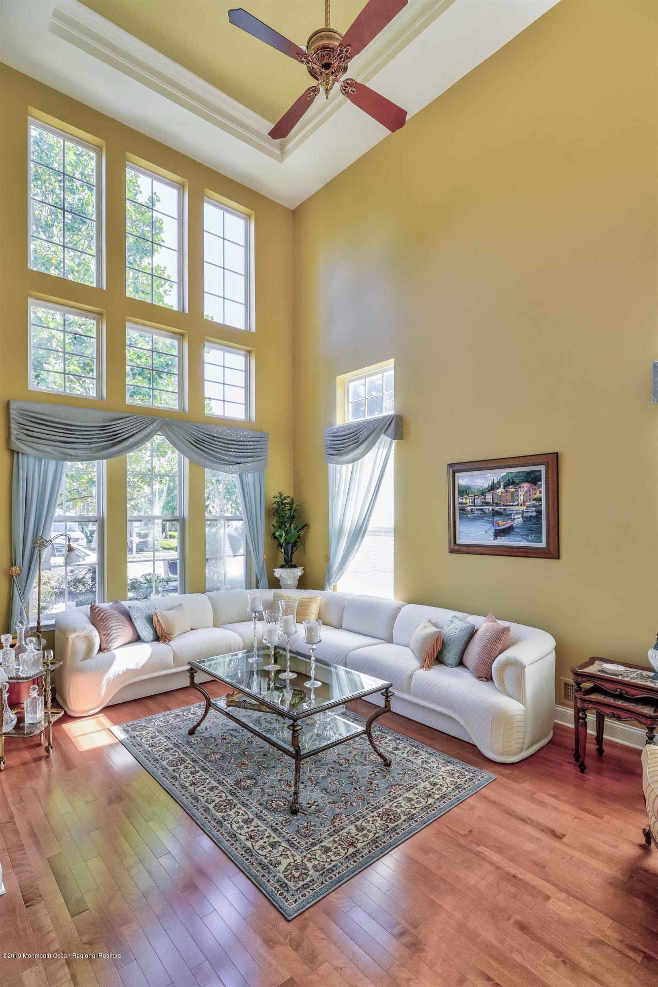 47 Portchester Drive Jackson, NJ 08527 - Photo 6 of 46 a living room with furniture and a large window