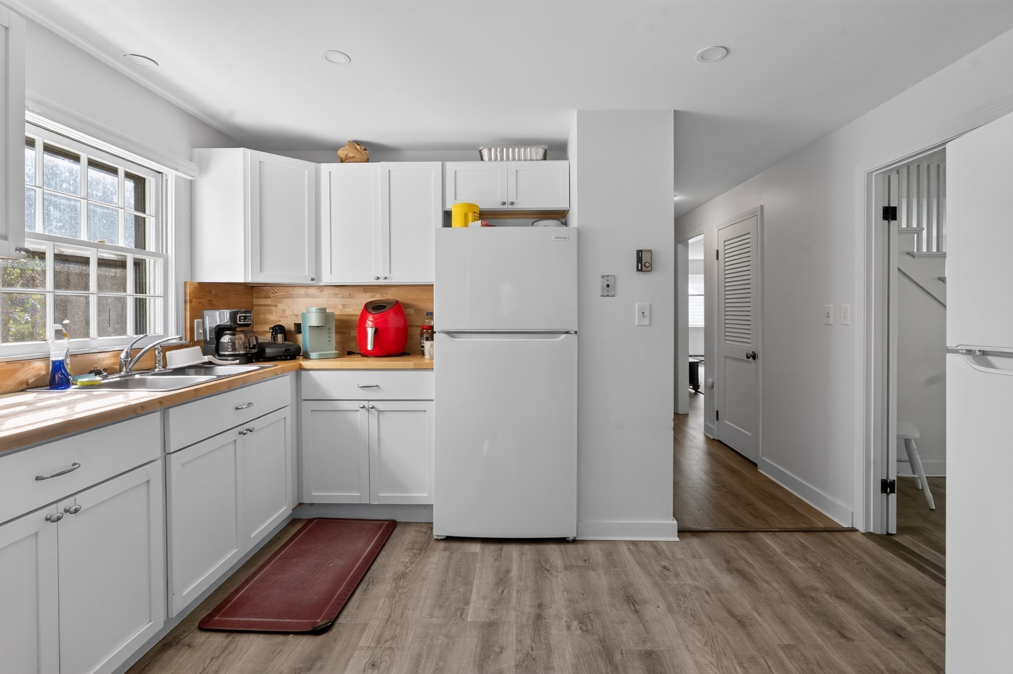 234 County Road Oak Bluffs, MA 02557 - Photo 6 of 11 Gallery Image 6