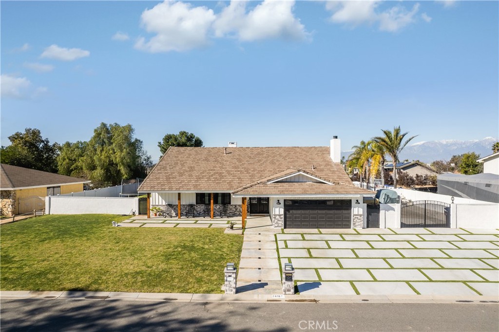 2416 Hialeah Circle Front