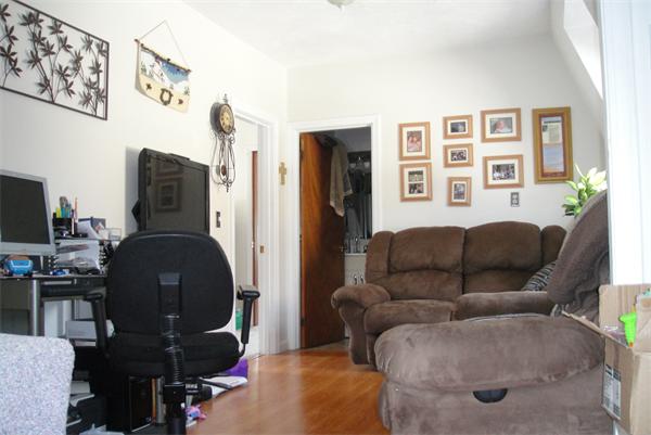 122 Farmland Road Lowell, MA 01850 - Photo 14 of 26 Gallery Image 14