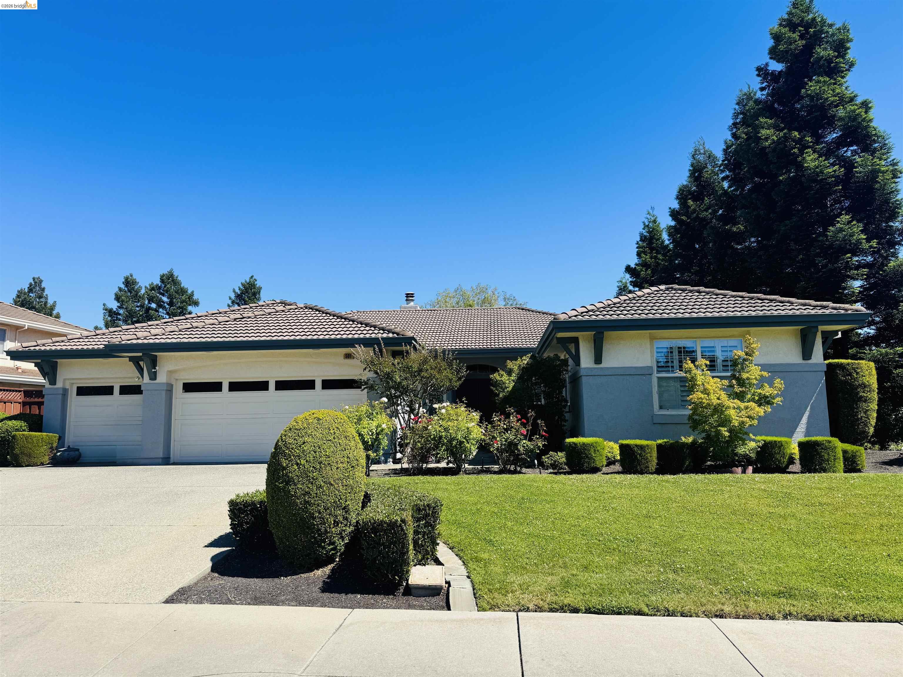 501 Winding Brook Court San Ramon, CA 94582 - Photo 3 of 10