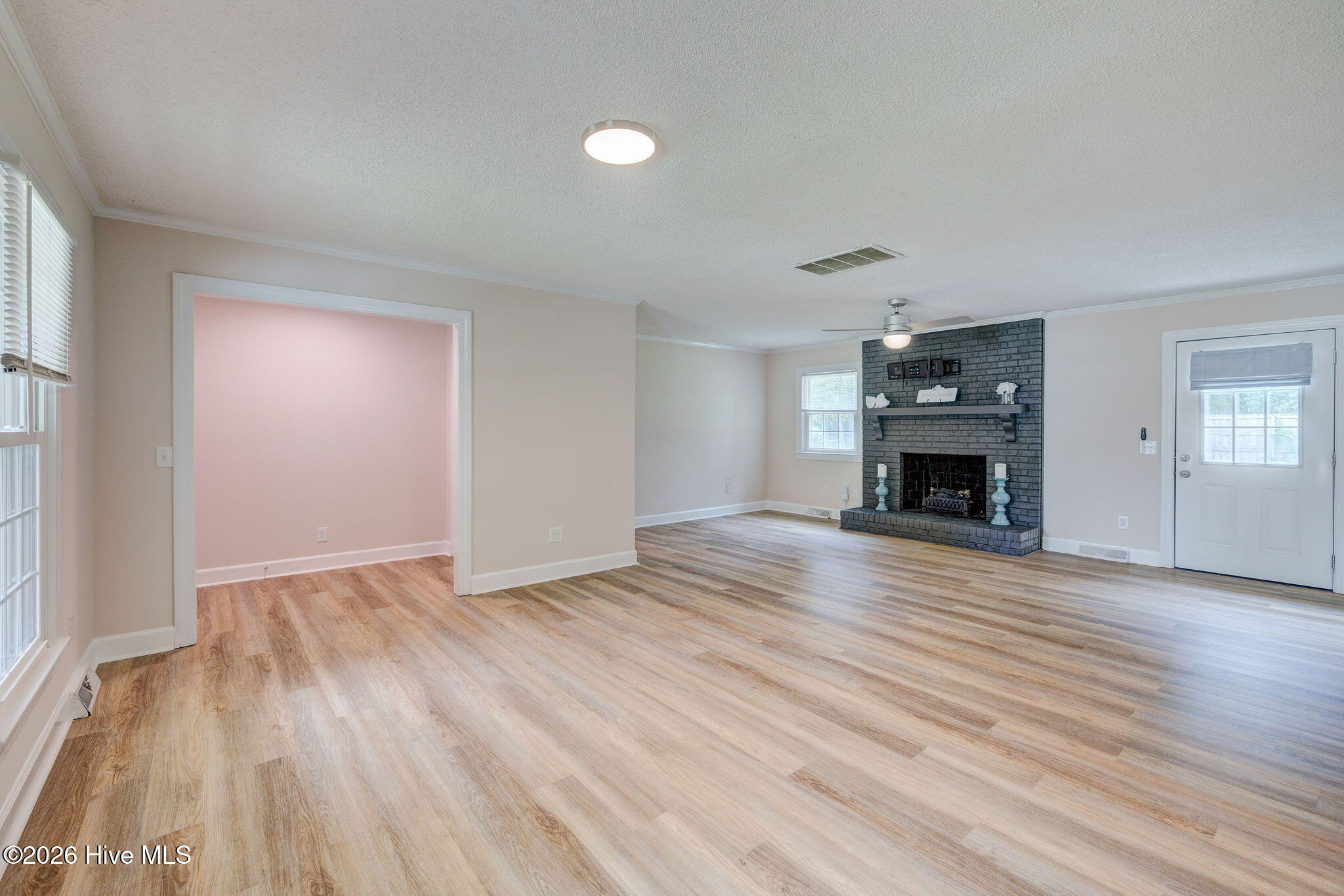 617 Windemere Road Wilmington, NC 28405 - Photo 13 of 57 617WindemereRoad-20