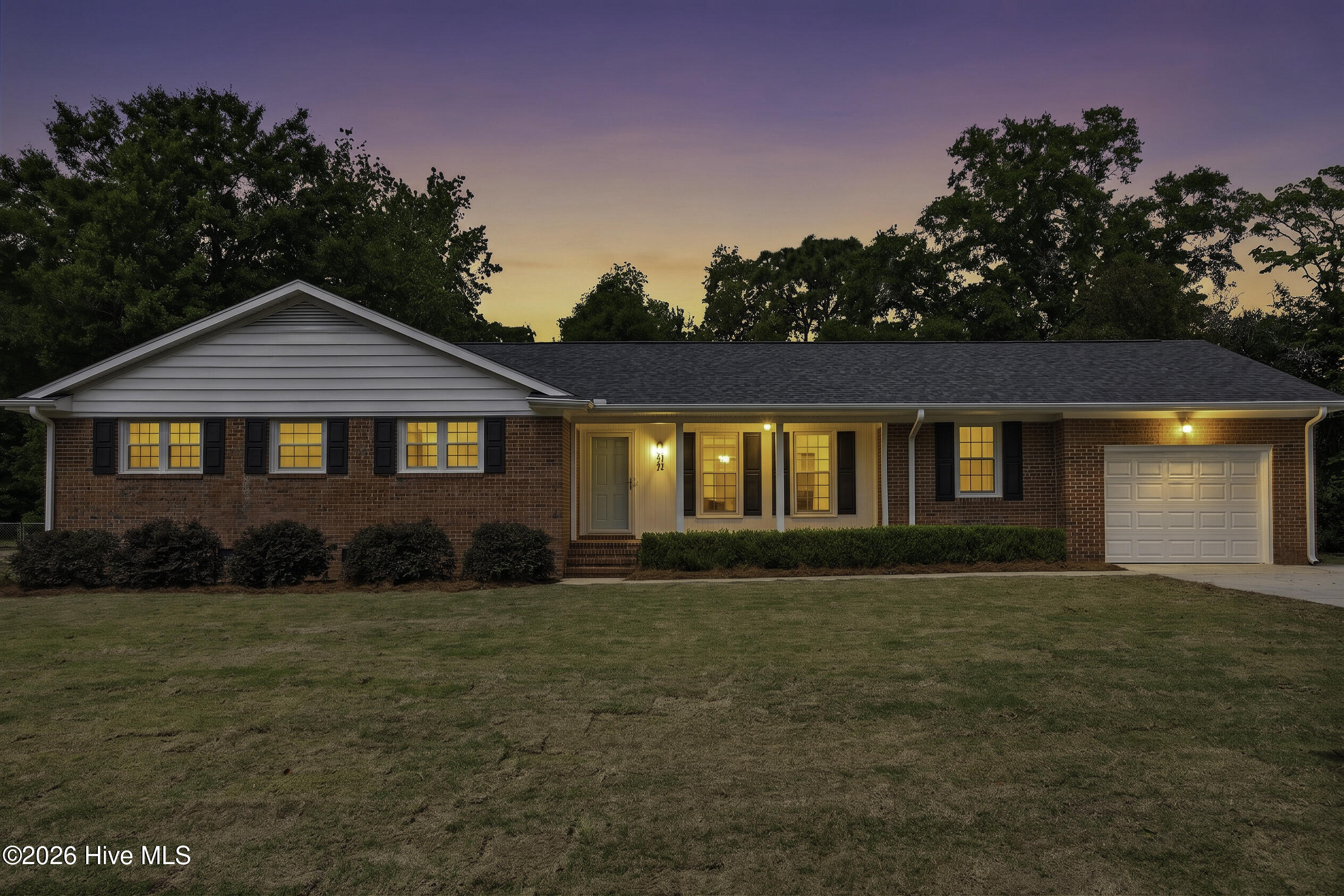 617WindemereRoad-2_Dusk
