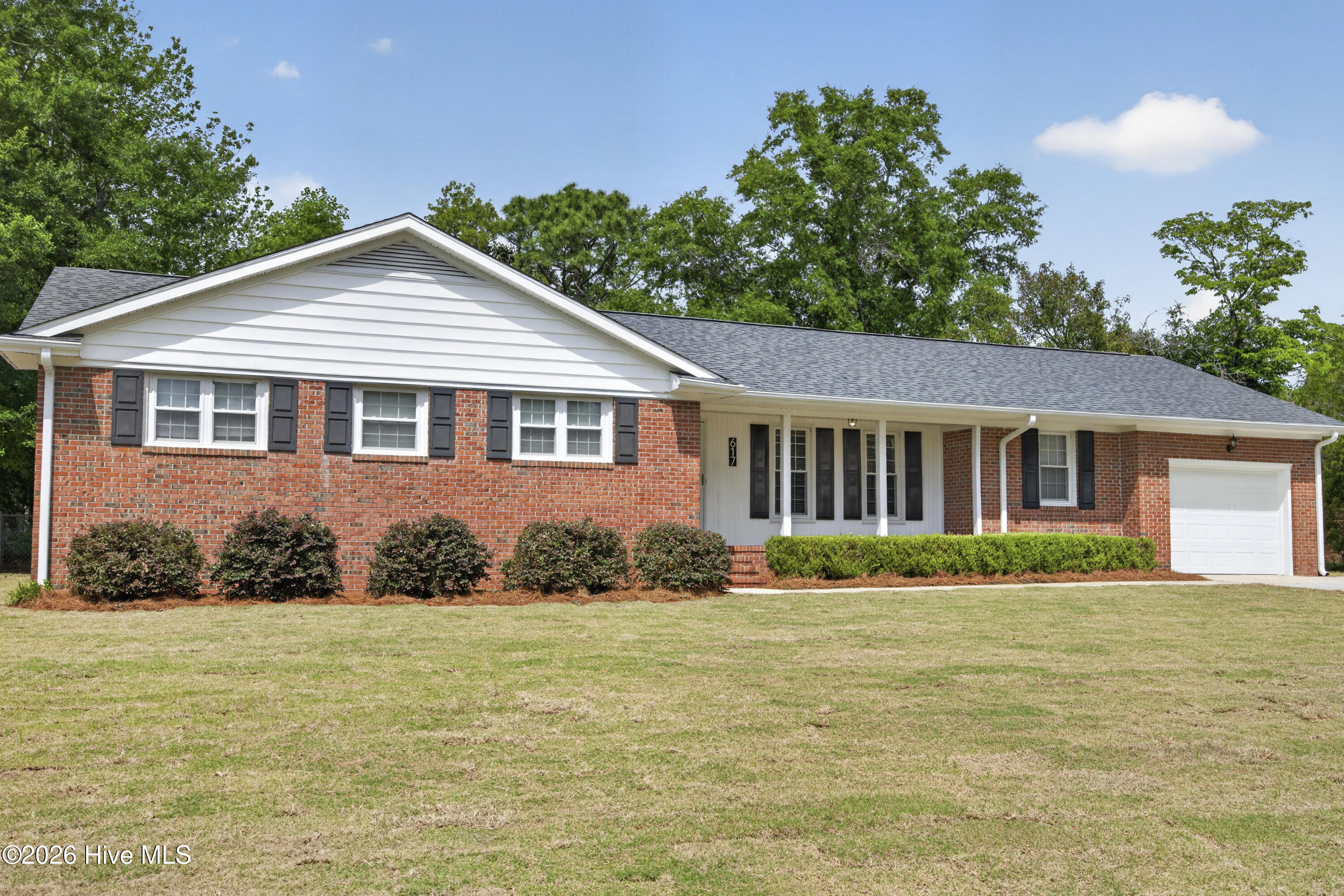 617 Windemere Road Wilmington, NC 28405 - Photo 2 of 57 617WindemereRoad-3