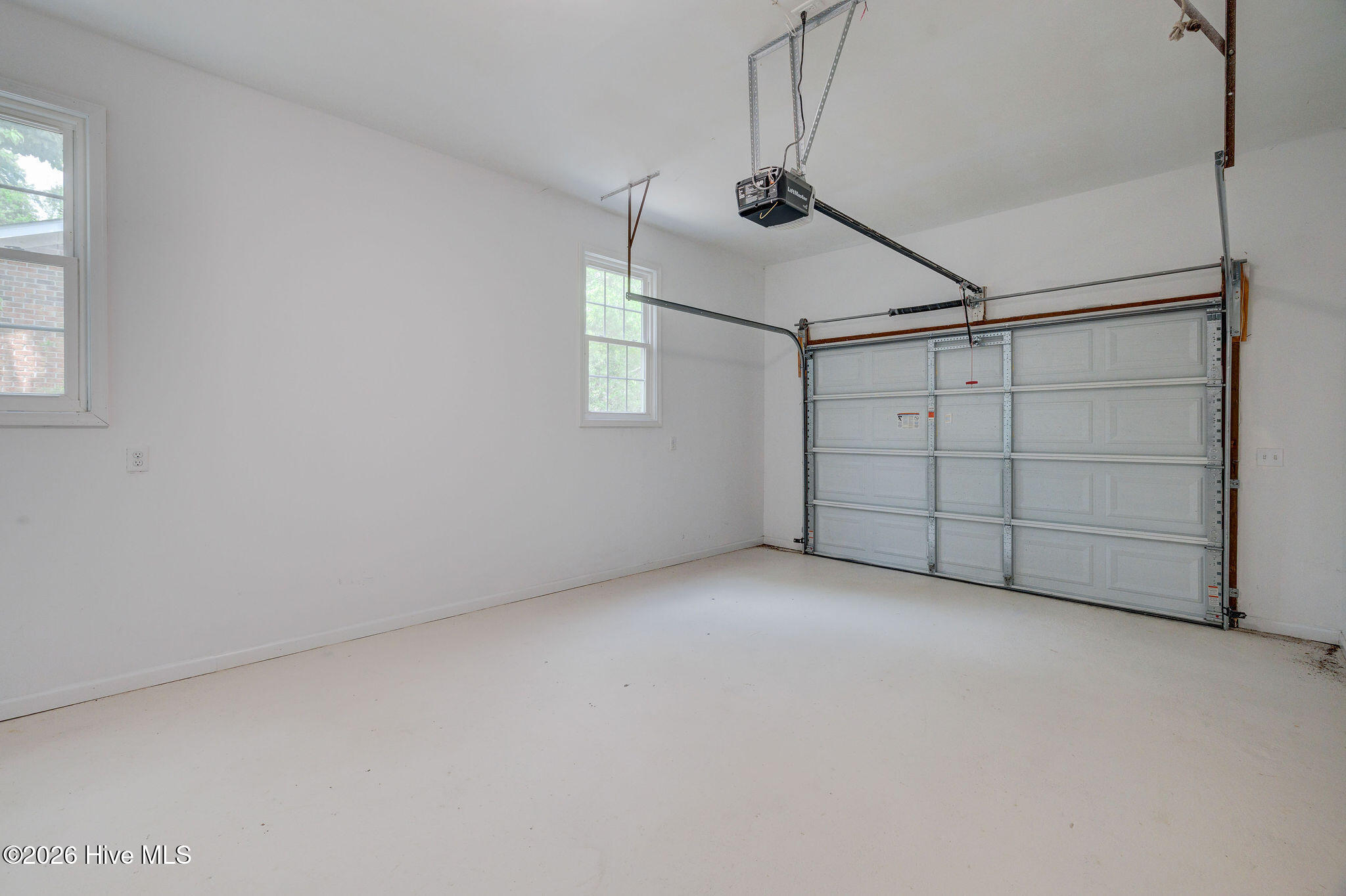 617 Windemere Road Wilmington, NC 28405 - Photo 37 of 57 617WindemereRoad-26