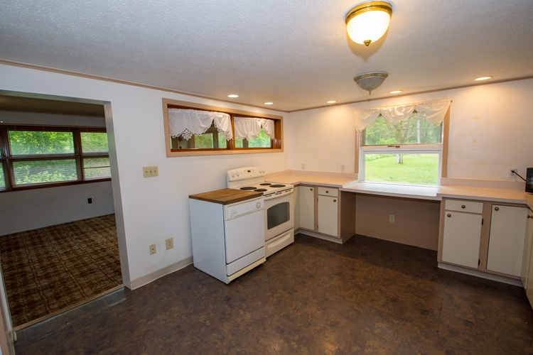 55392 Filbert Road Mishawaka, IN 46545 - Photo 12 of 24