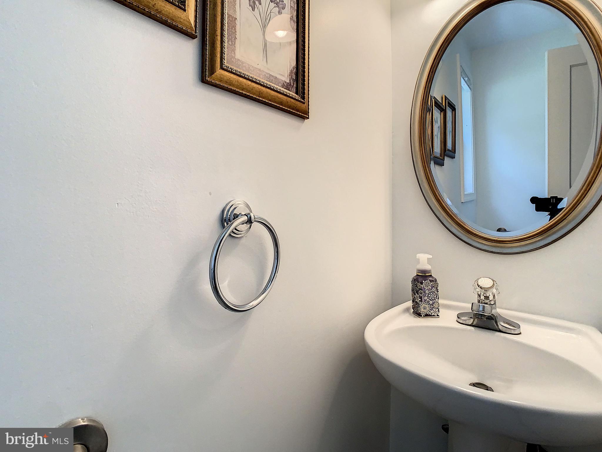 9506 Boyer Place Silver Spring, MD 20910 - Photo 13 of 35 Powder Room